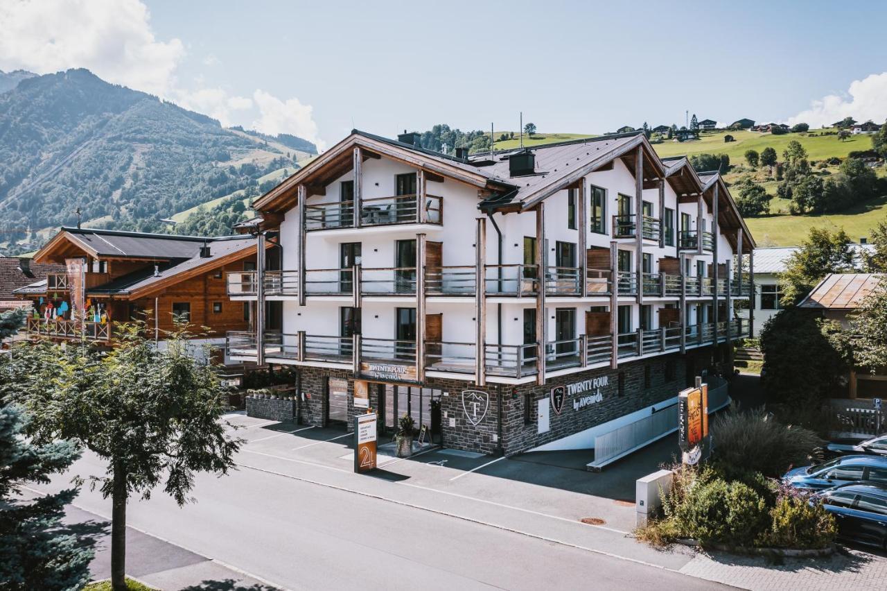 24 By Avenida - Mountain Hotel Kaprun Exteriör bild